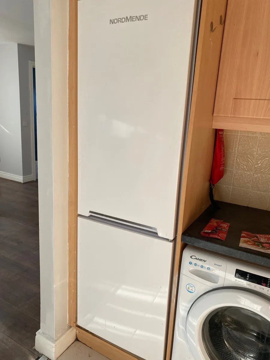 Nordmende fridge freezer - Image 3