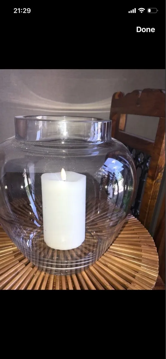 Glass vase with candle - Image 2