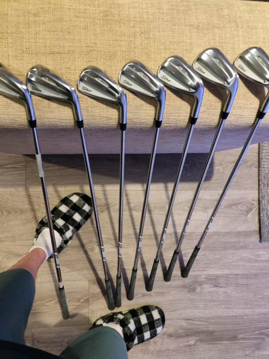Titleist t100 irons part trade welcome - Image 1