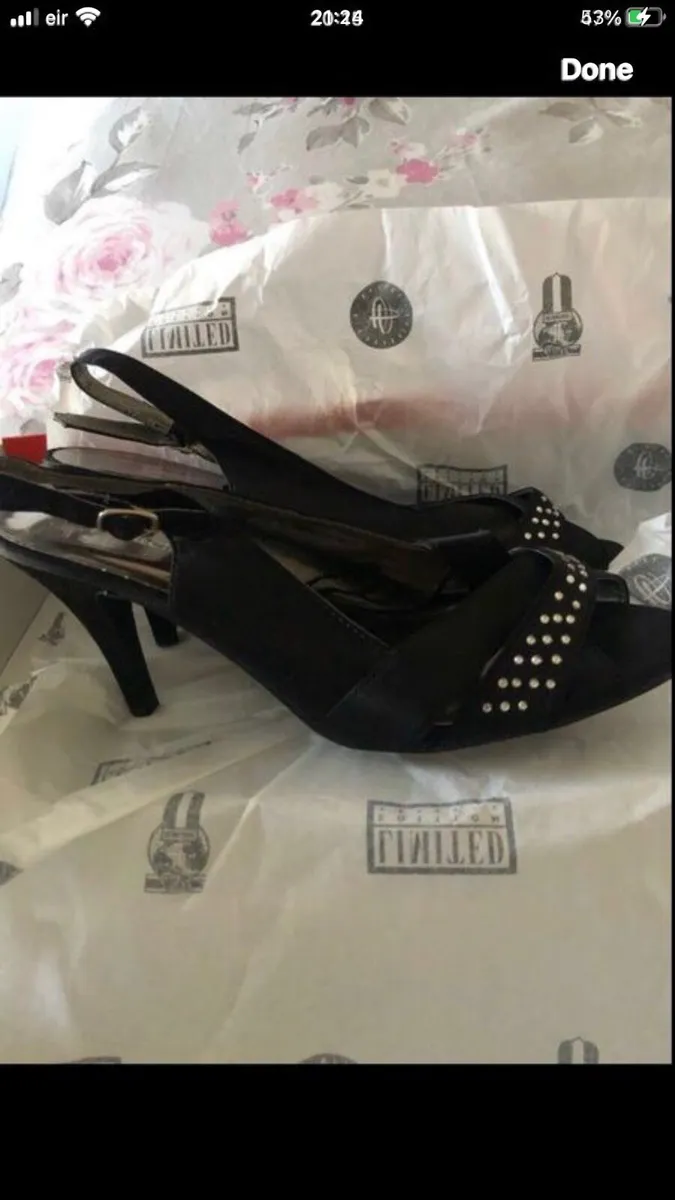 Ladies new shoes size 7 €15 - Image 2