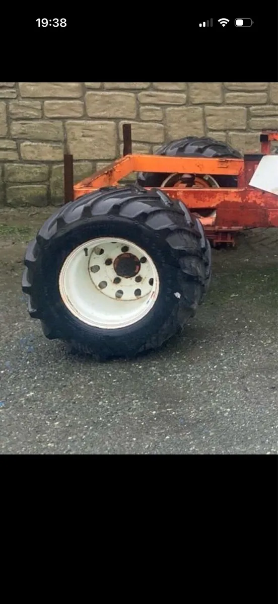 Size 10 wide wheels wanted - Image 1