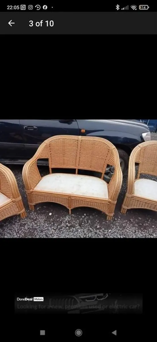 Wicker chairs and sofa - Image 1