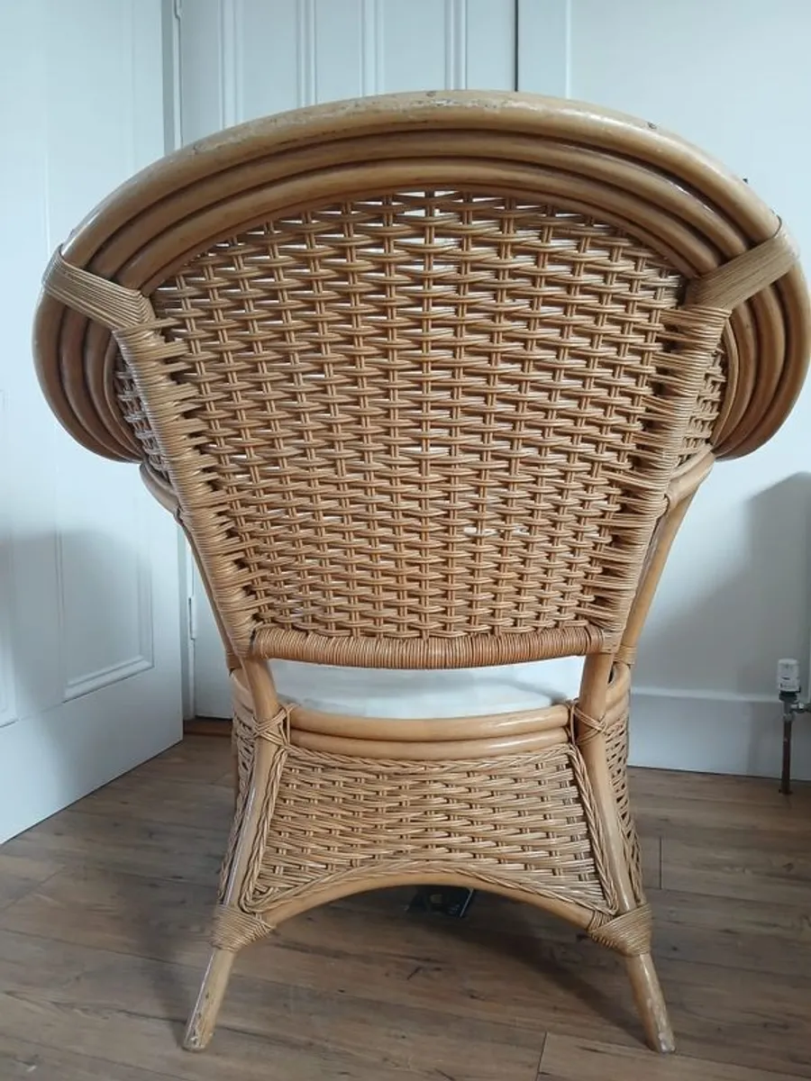 Wicker chairs and sofa - Image 4