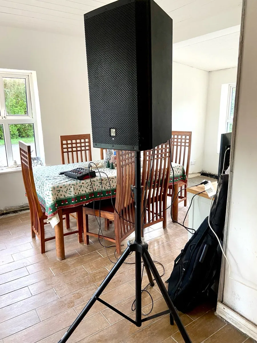 Ev zlx 15 Active Pa Speaker plus mixer desk - Image 2