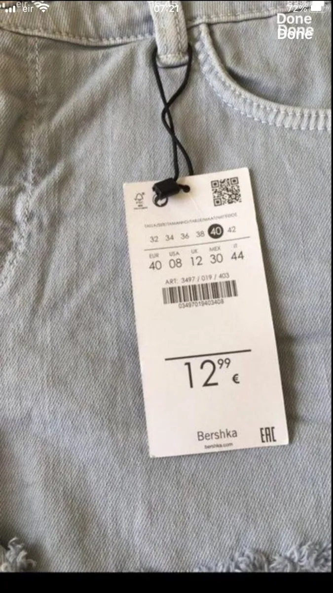 Ladies BNWT shorts  size 12 €8 - Image 3