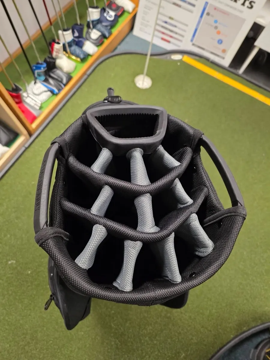 Brand New Motocaddy Pro Series Cart Bag - Image 4
