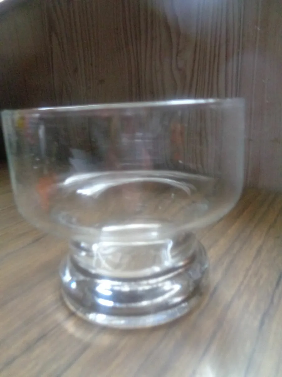 Retro Glass Desert Dishes x 6 for Sale - Image 3