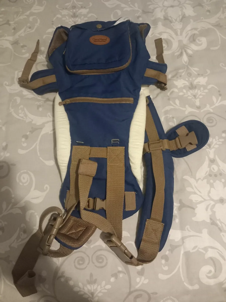 Baby carrier - Image 1