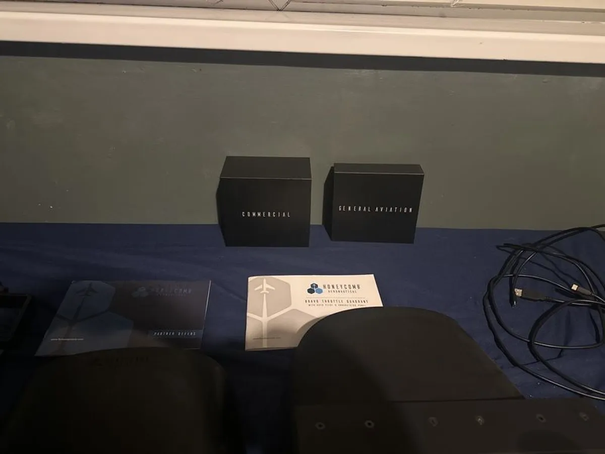 Honeycomb flight sim set - Image 2