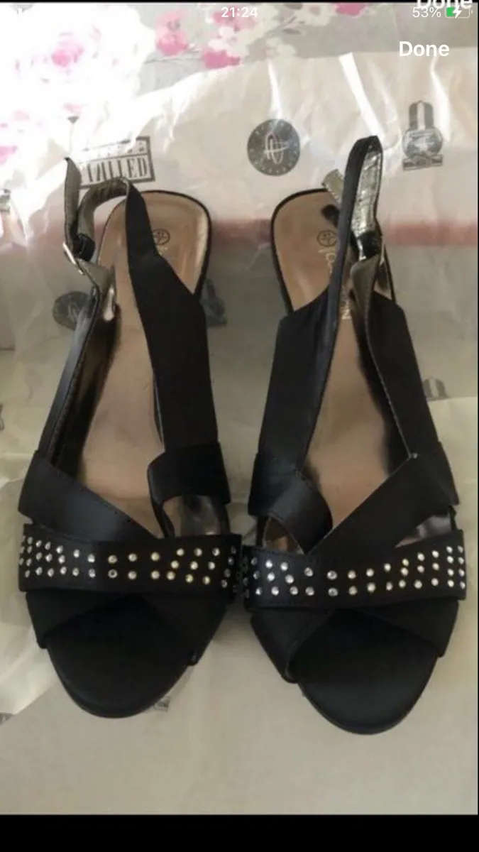 Ladies new shoes size 7 €15 - Image 3