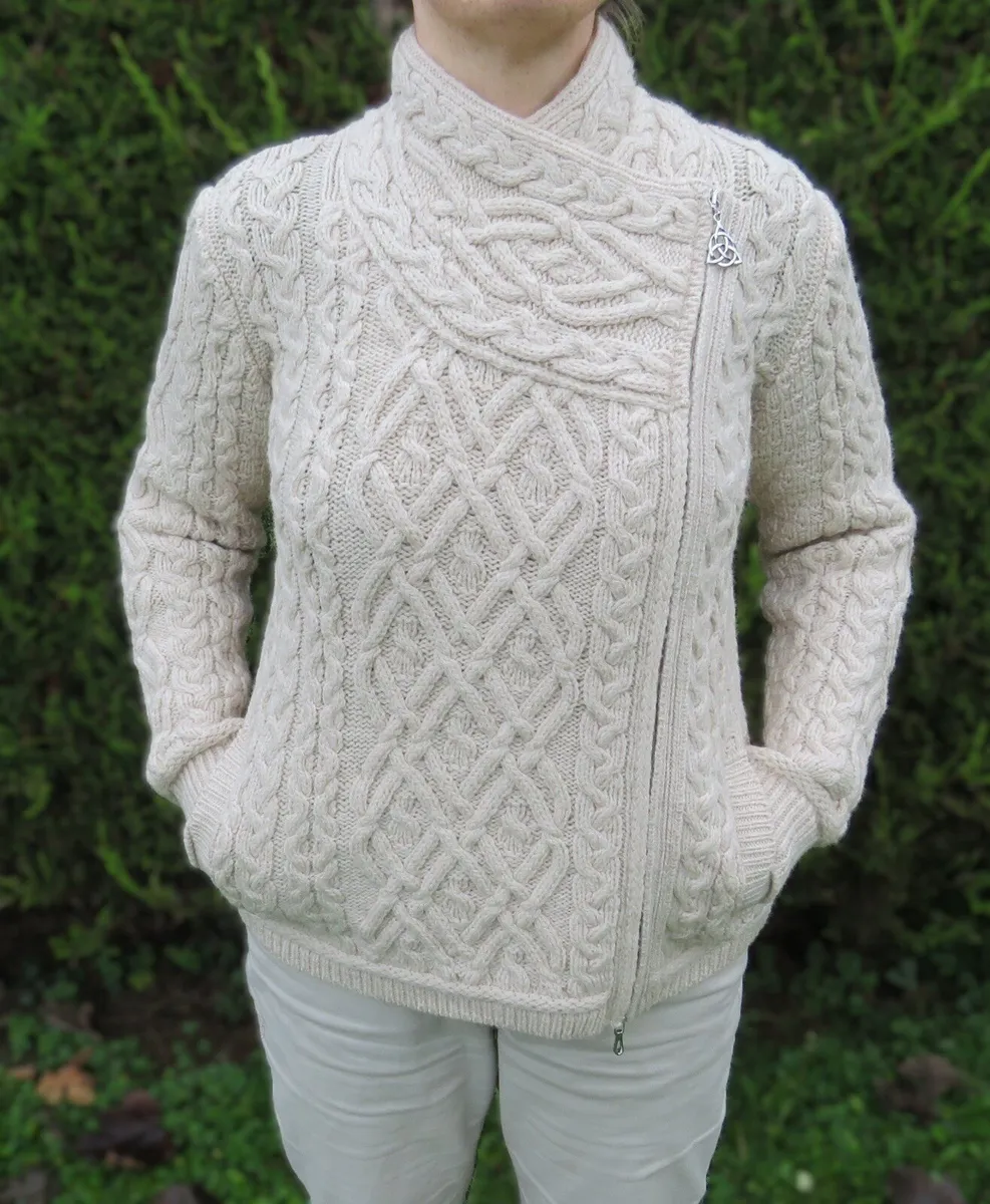 XS New With Tags Aran 100% Irish Merino Wool - Image 4