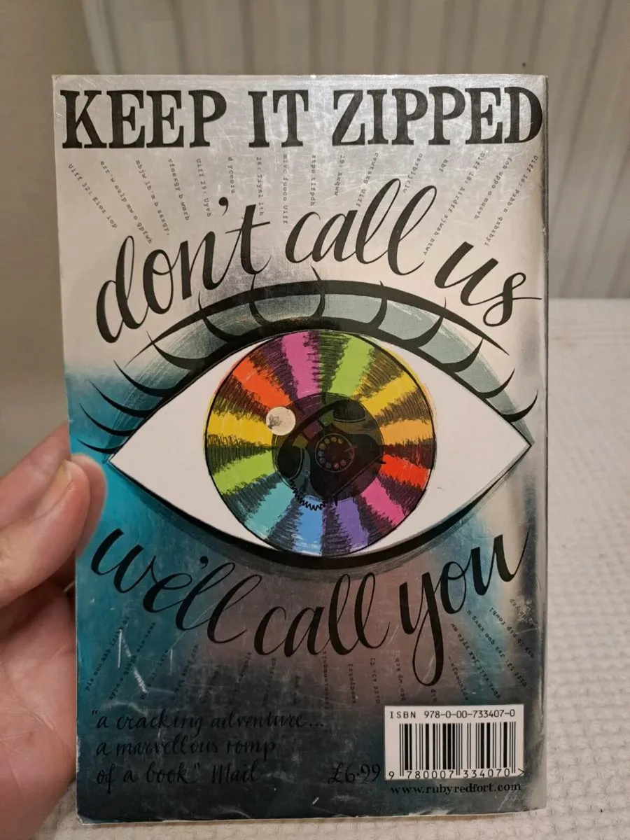 Ruby Redfort: Look Into My Eyes - Image 2