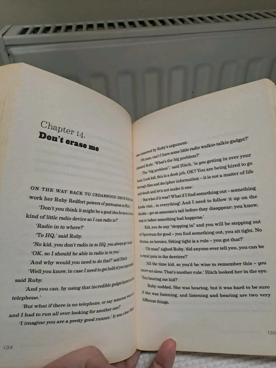 Ruby Redfort: Look Into My Eyes - Image 3