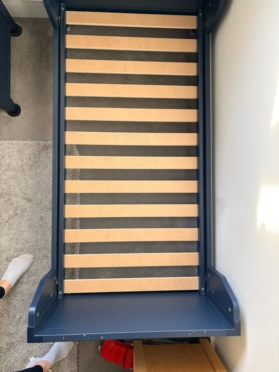 Mamas & Papas Cot Bed (cot converts to toddler bed) - Image 3