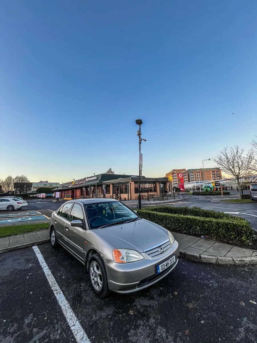 Honda Civic VTEC 1.6 - Image 2