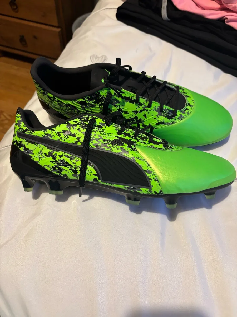 Puma football boots - Image 1