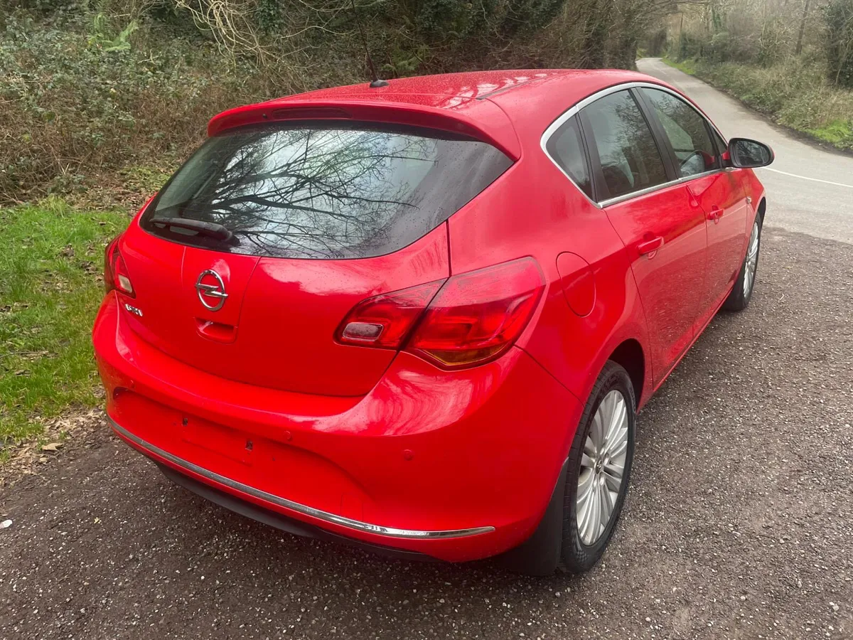 Opel Astra Excite 1.4L 2015 - Image 4