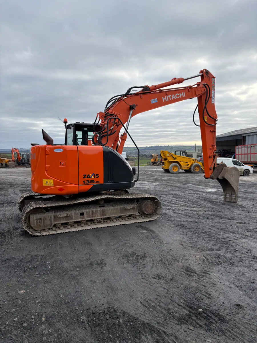 Hitachi zx135-5 - Image 4