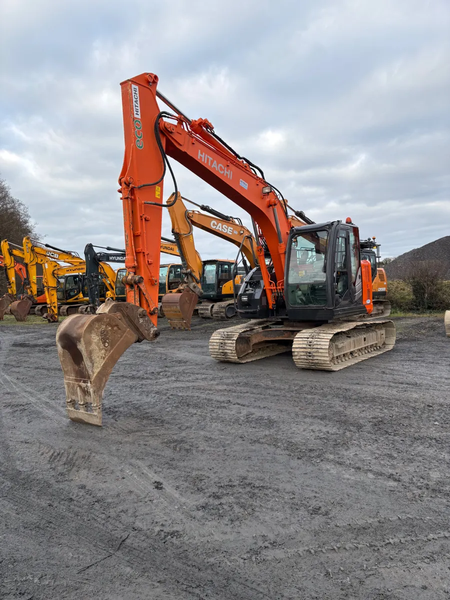 Hitachi zx135-5 - Image 2