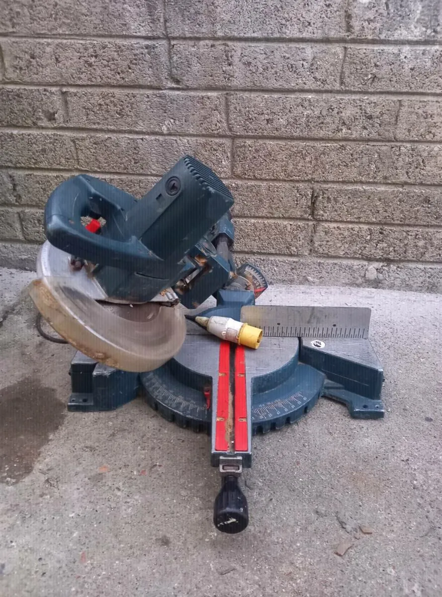 Bosch 10" Chopsaw - Image 2