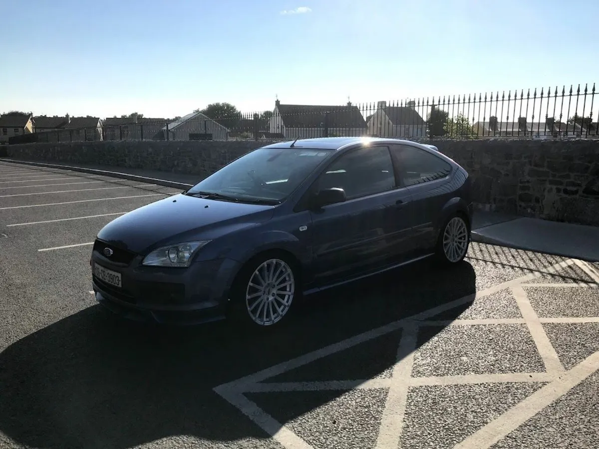 Ford Focus 2006 - Image 2