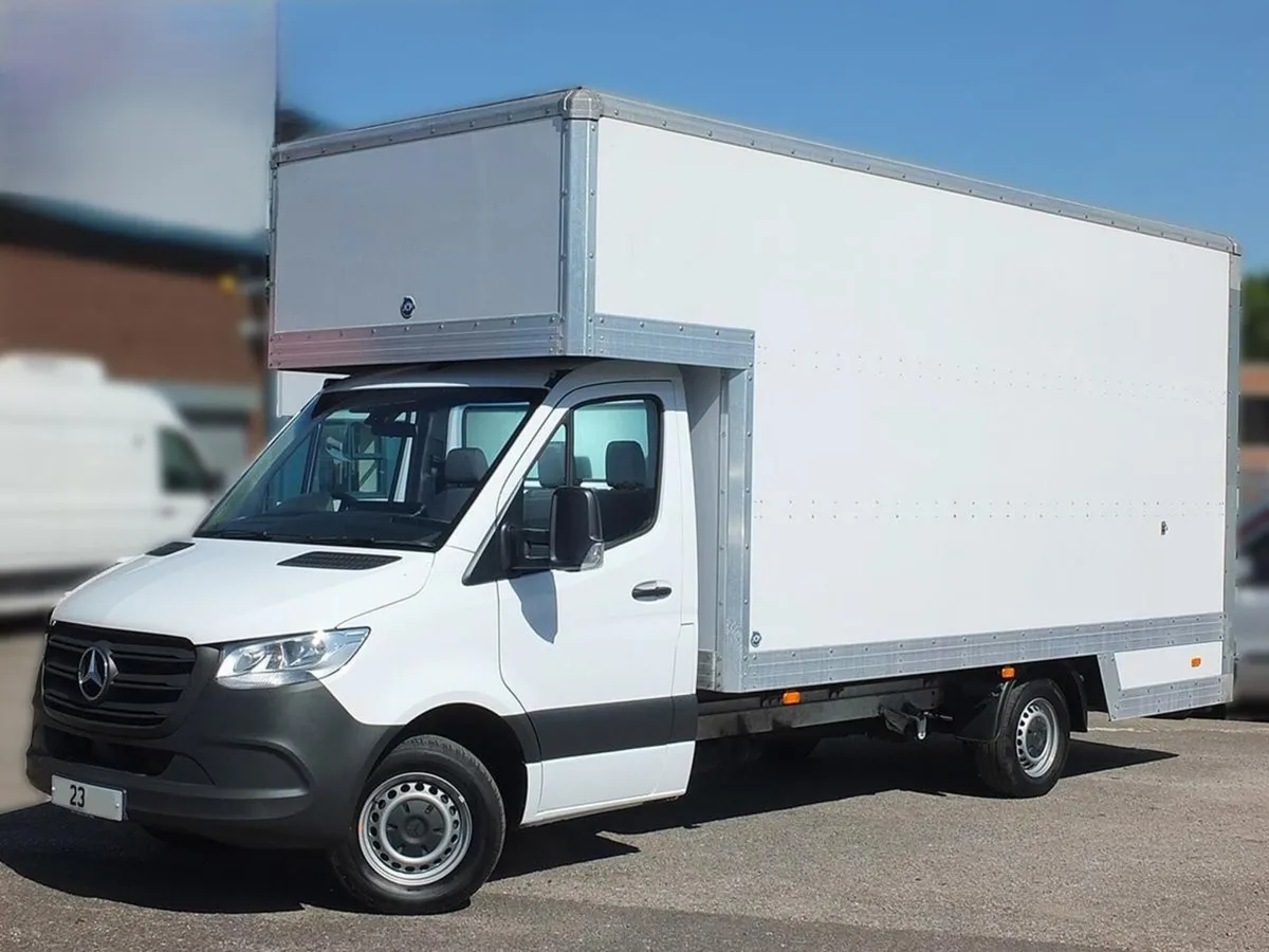 2023 Mercedes-Benz Sprinter Luton Box Van - Image 2