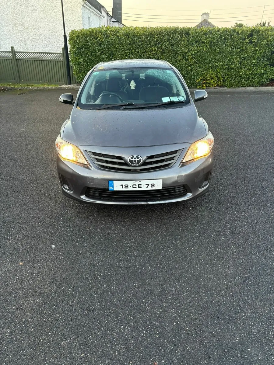 Toyota Corolla 2012 - Image 2