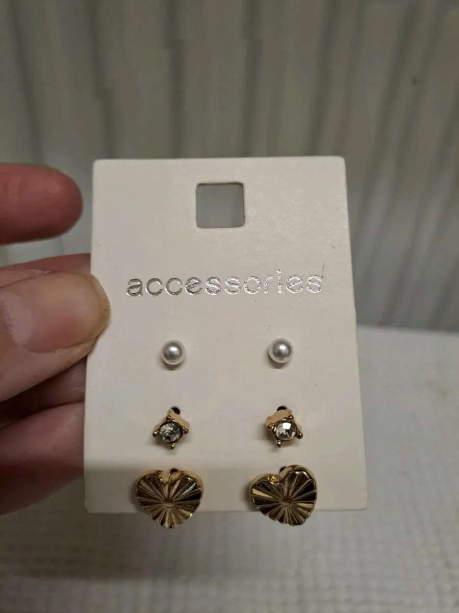Gold-Tone Stud Earring Set – 3 Pairs - Image 1