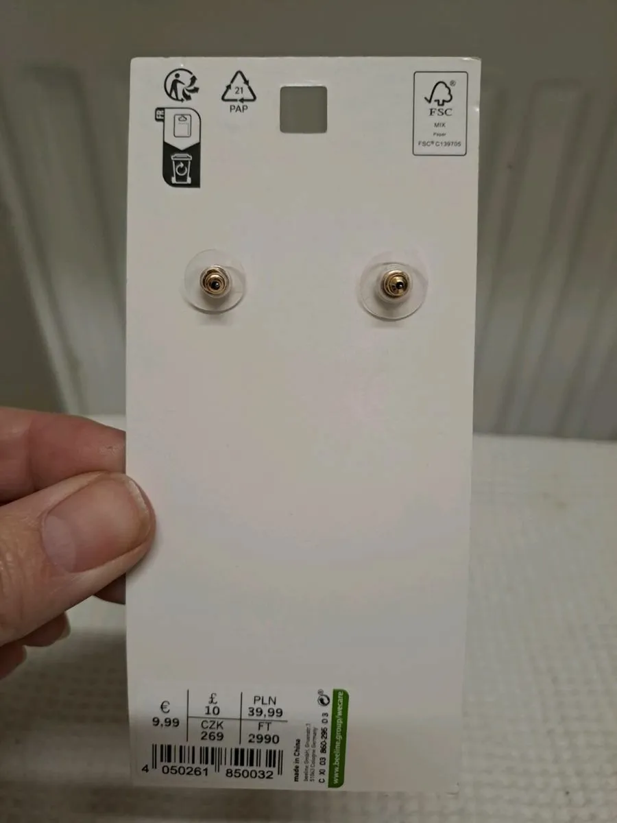 Crystal Heart Drop Earrings – Sparkly Statement - Image 2