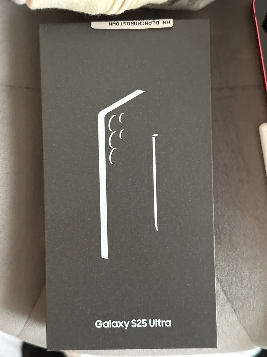 Samsung Galaxy S25 Ultra 256GB Titanium Gray | NEW - Image 1