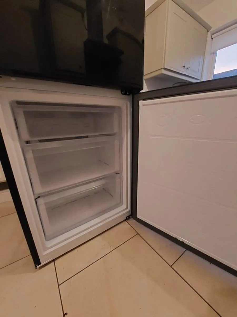 fridge freezer (Samsung) - Image 4