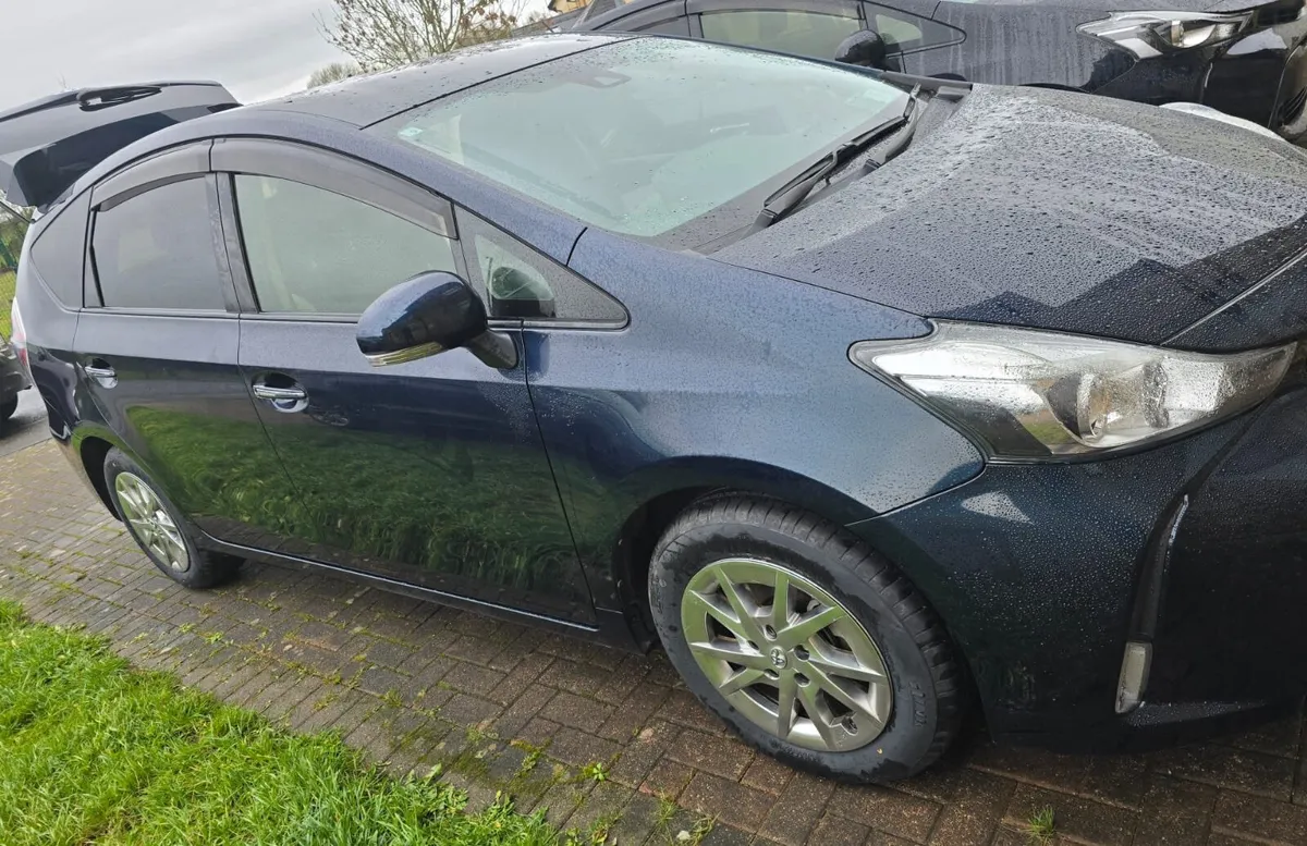 Toyota Prius 2020 - Image 2