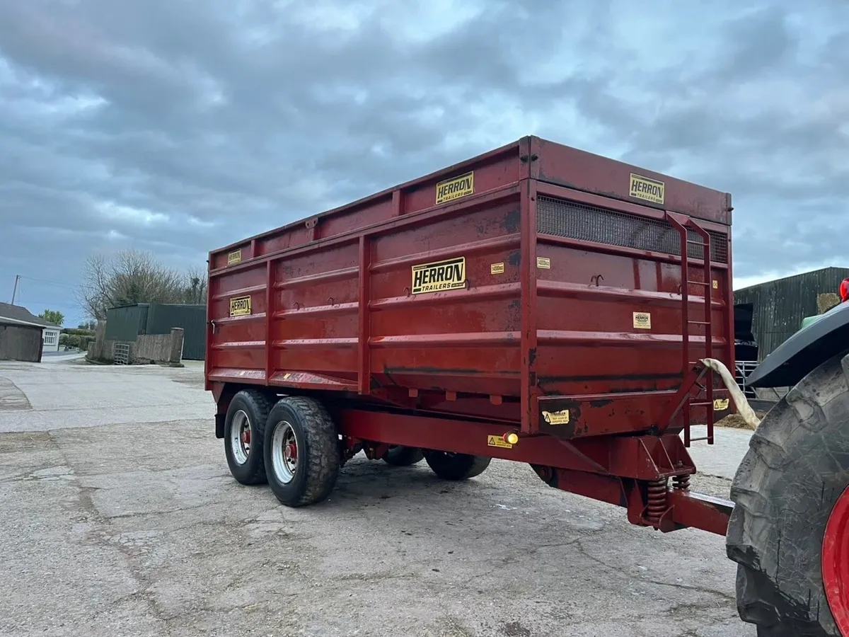 Herron Grain Trailer - Image 1
