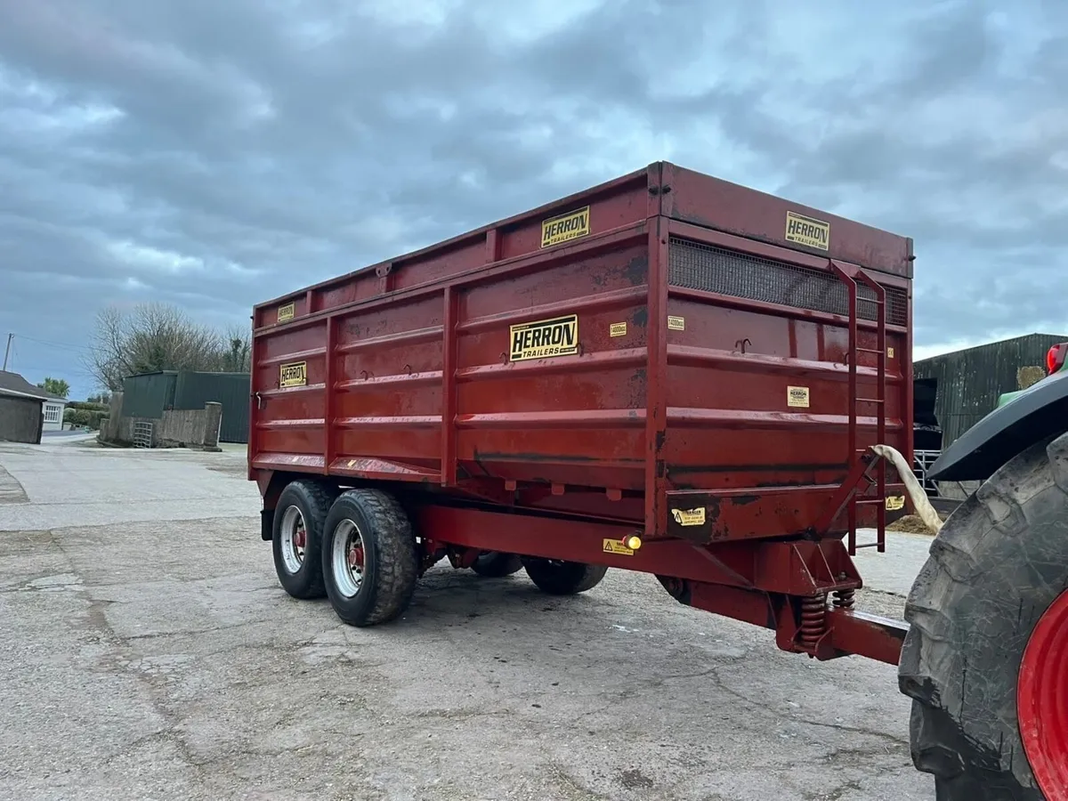 Herron Grain Trailer - Image 3