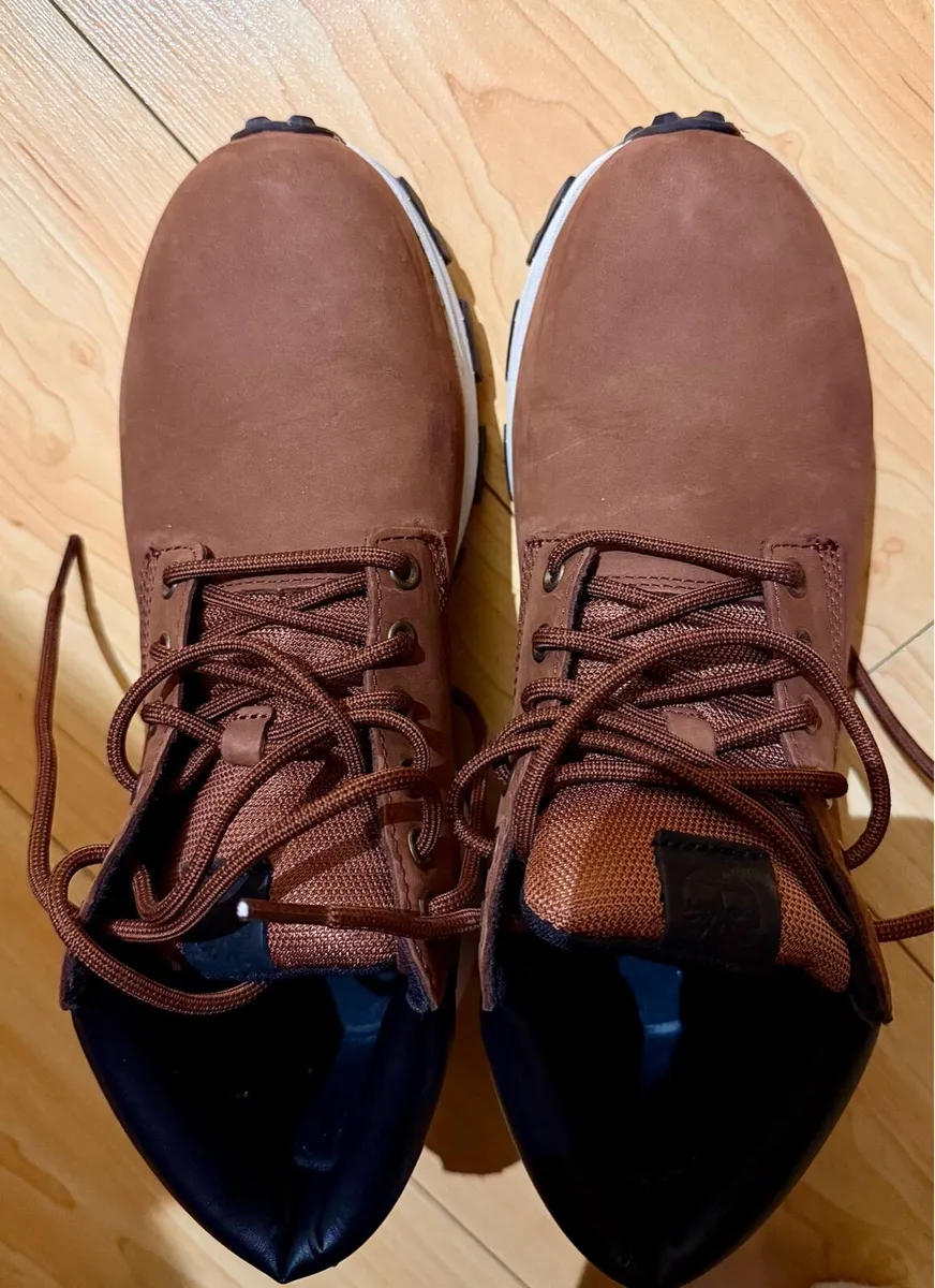 Men Timberland Chukka Boots - Image 2