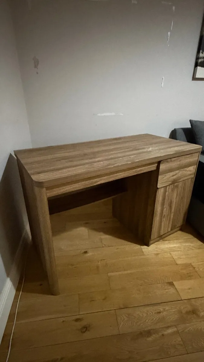 Home Desk & TV Stand - Image 1