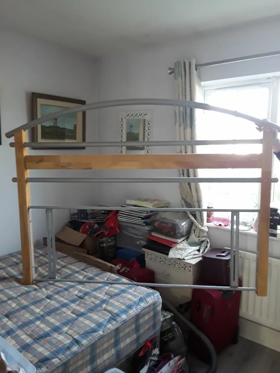 Head Board. - Image 2