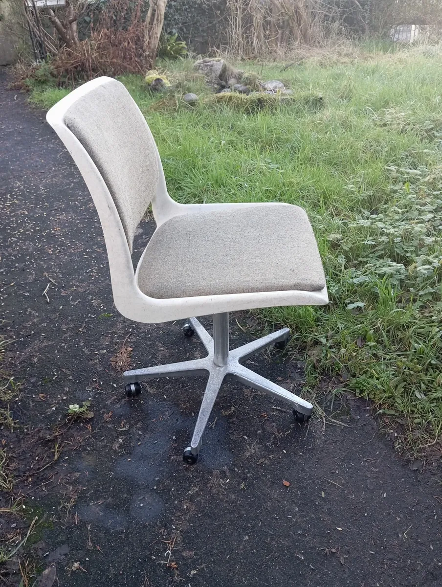 Scandinavian vintage chair - Image 1