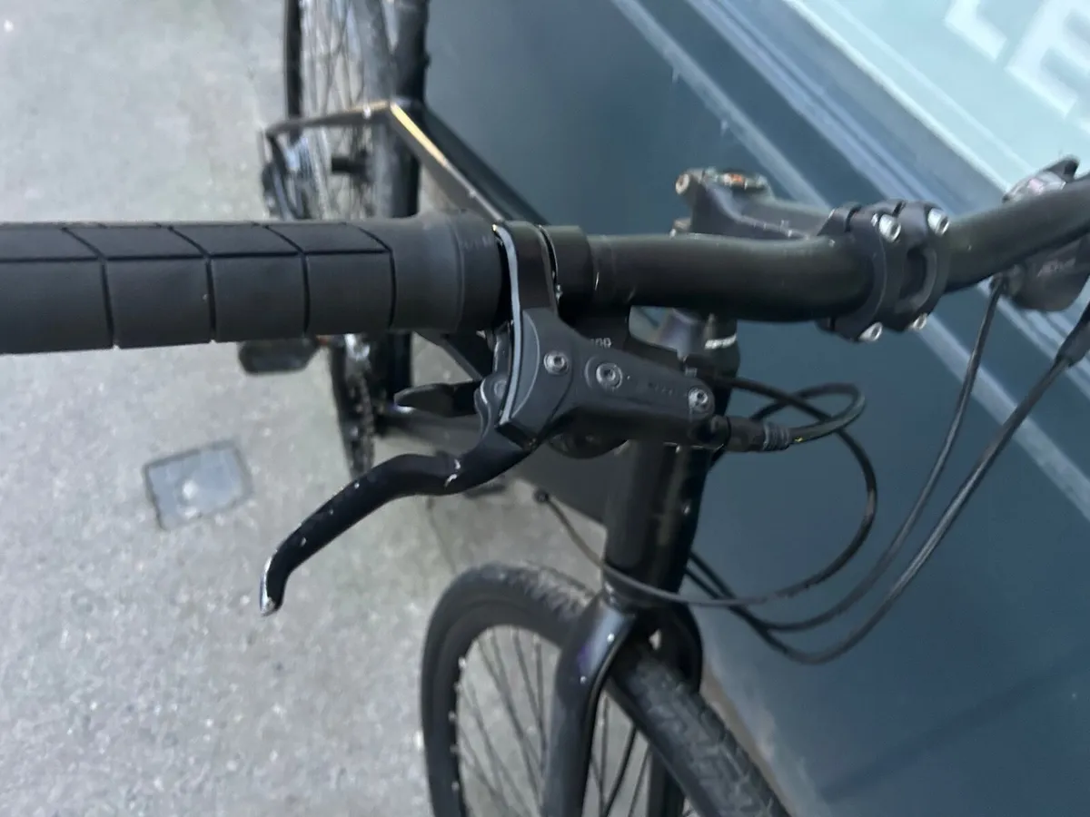 Cannondale Hybrid bike❗️Open 7 days of the week - Image 2