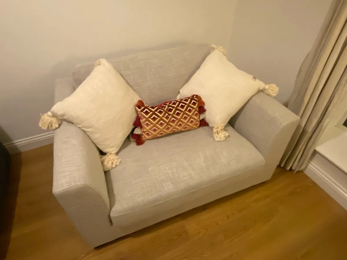 Rachel Snuggler - Image 2