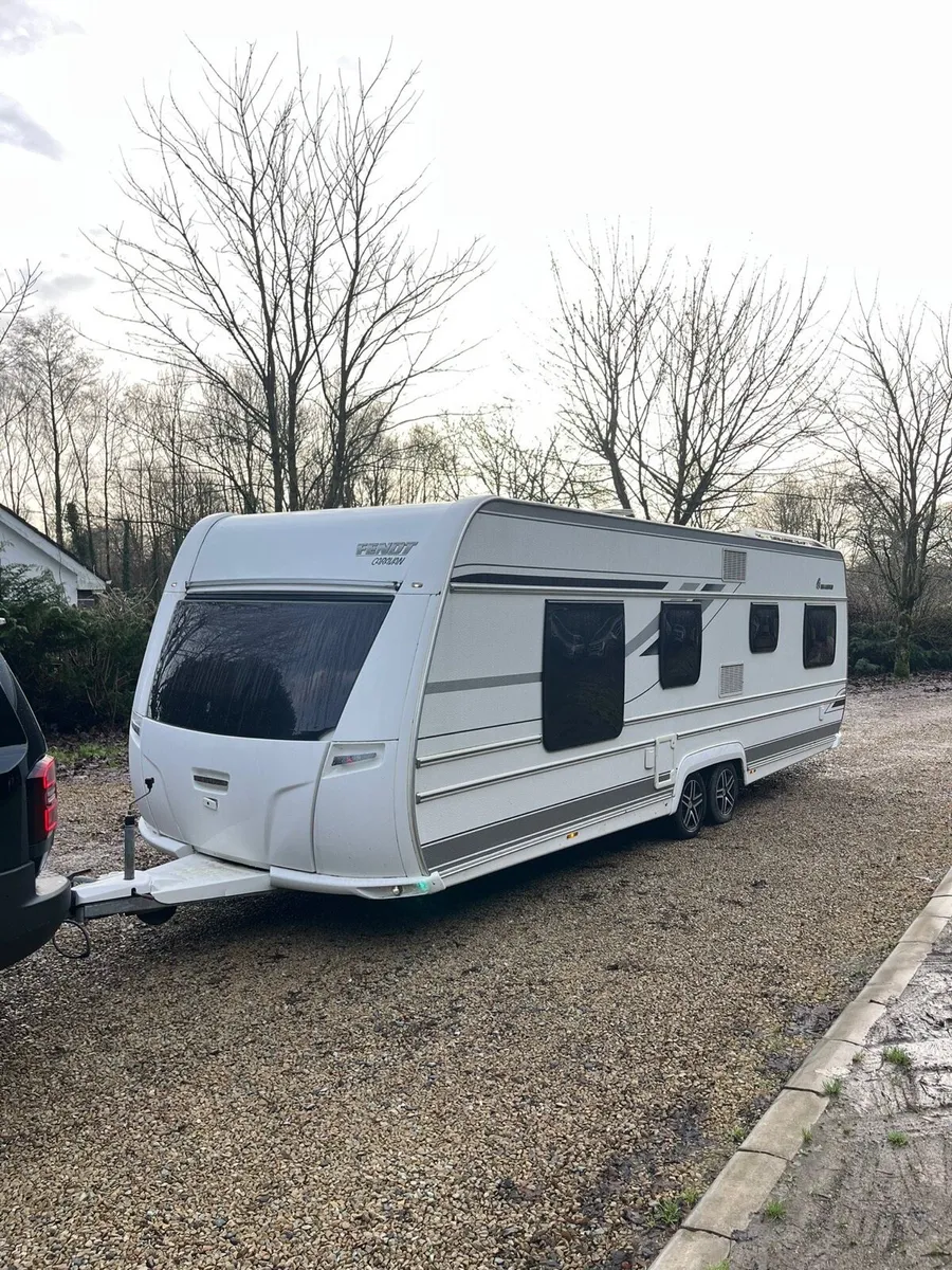Fendt Diamond 700 6 Berth Island Bed Caravan - Image 2