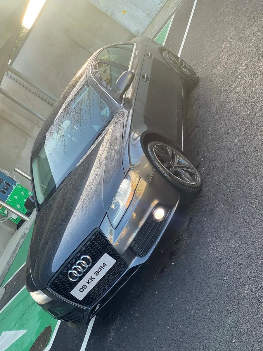 Audi A4 2009 - Image 1