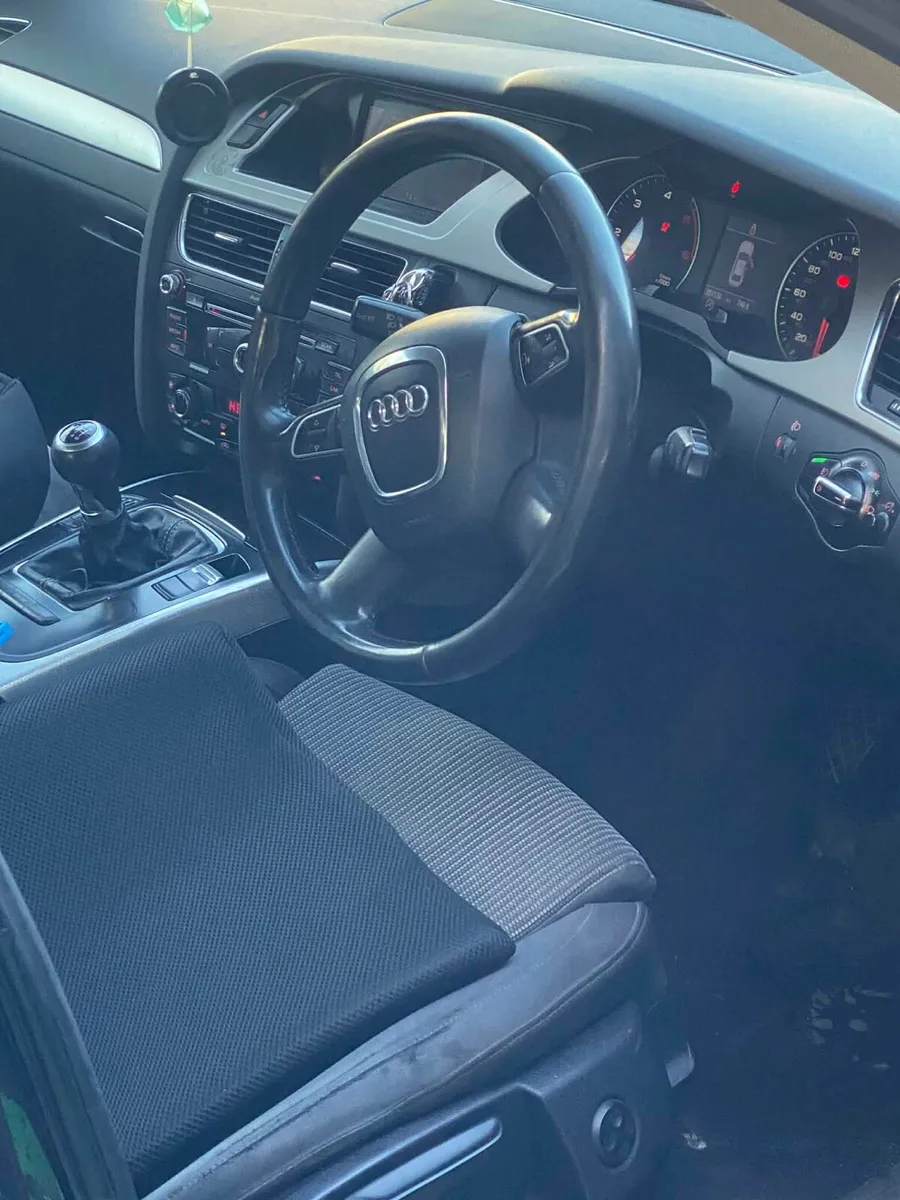 Audi A4 2009 - Image 4