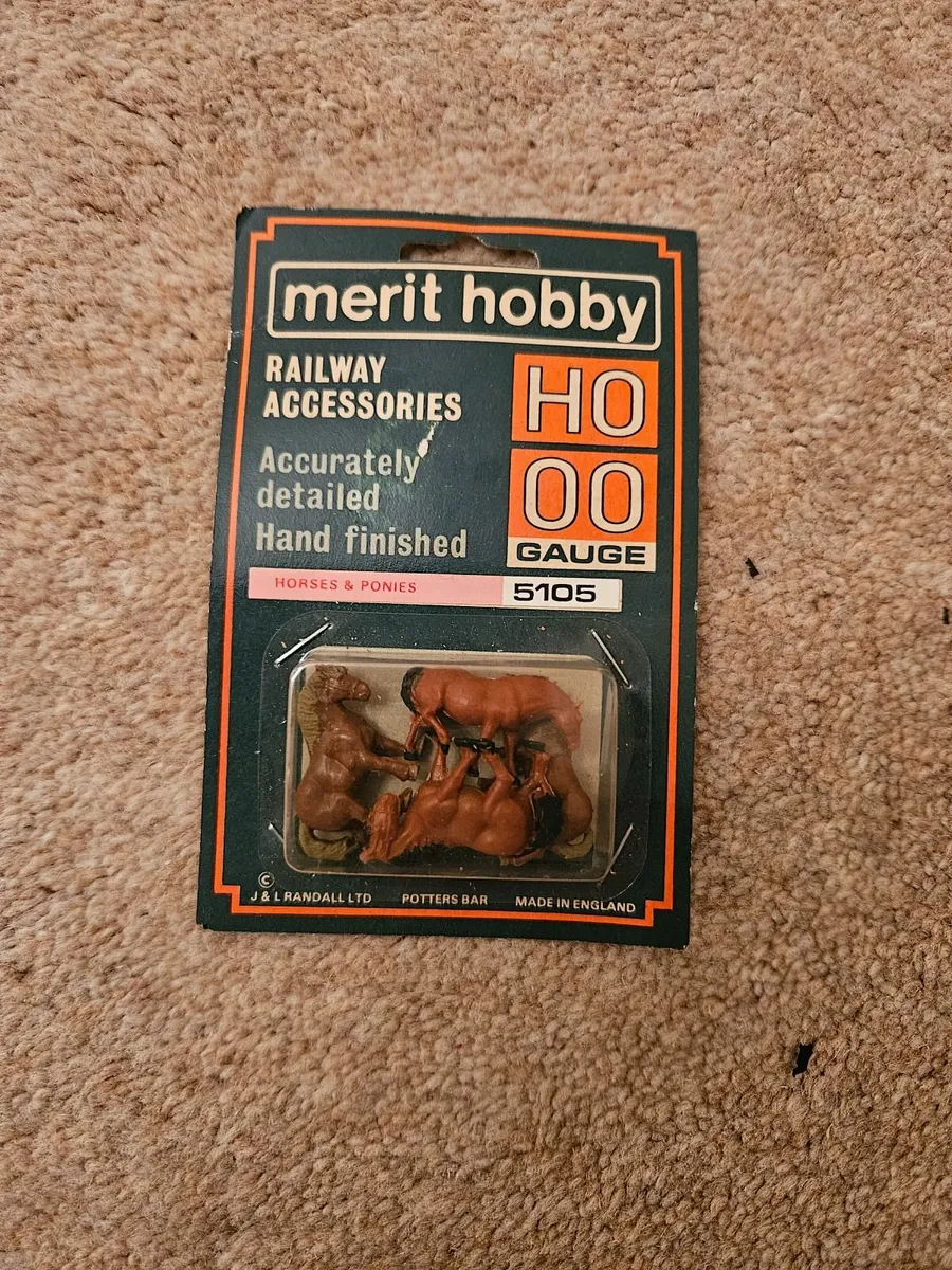 Hornby Peco Horses - Image 1
