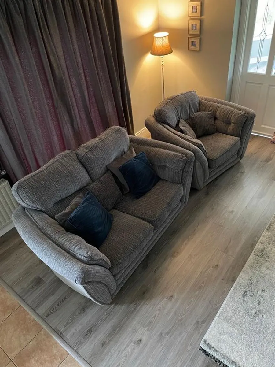 2 seater + 1 seater - Image 2