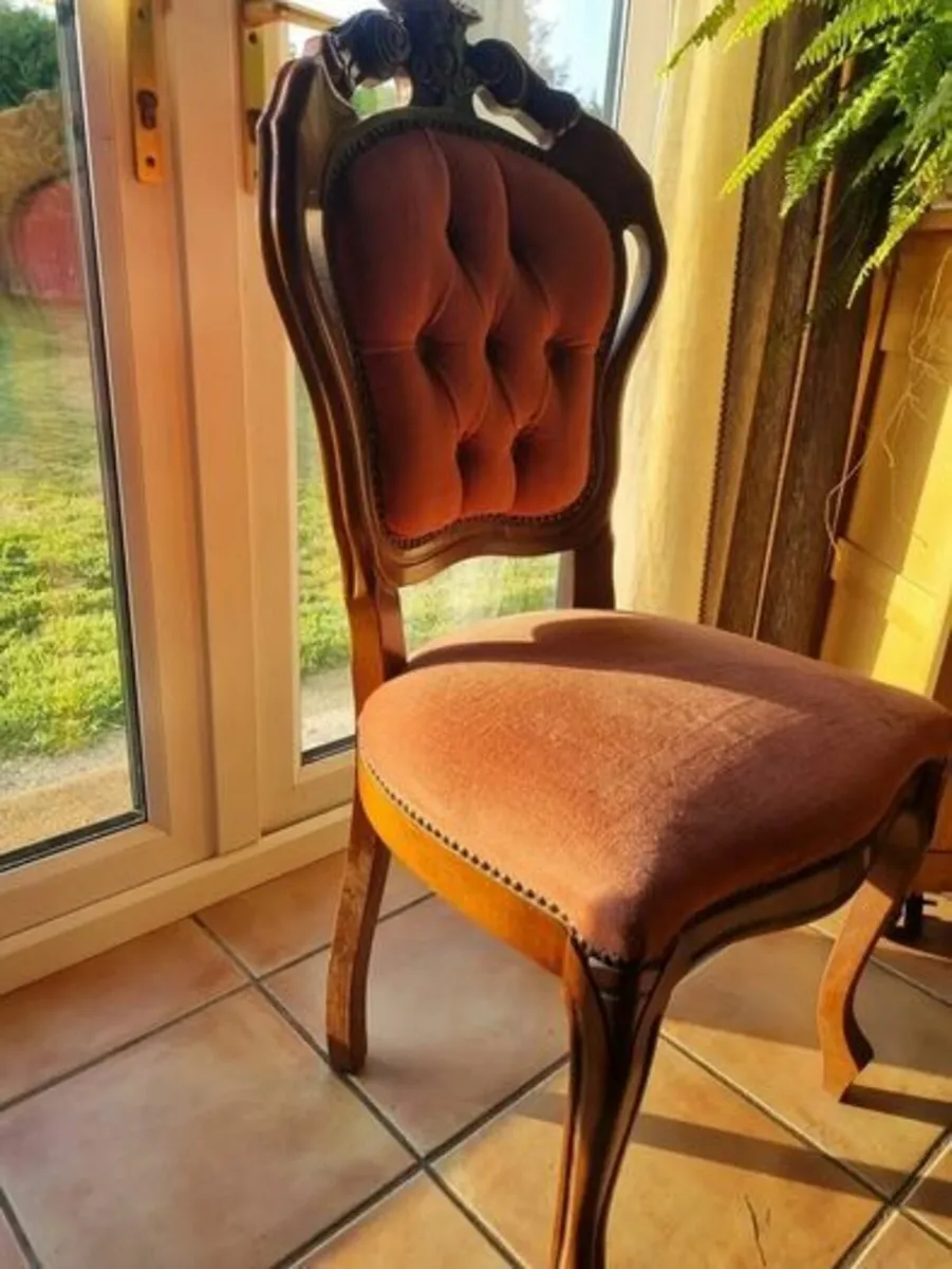 Vintage stylish chair - Image 1
