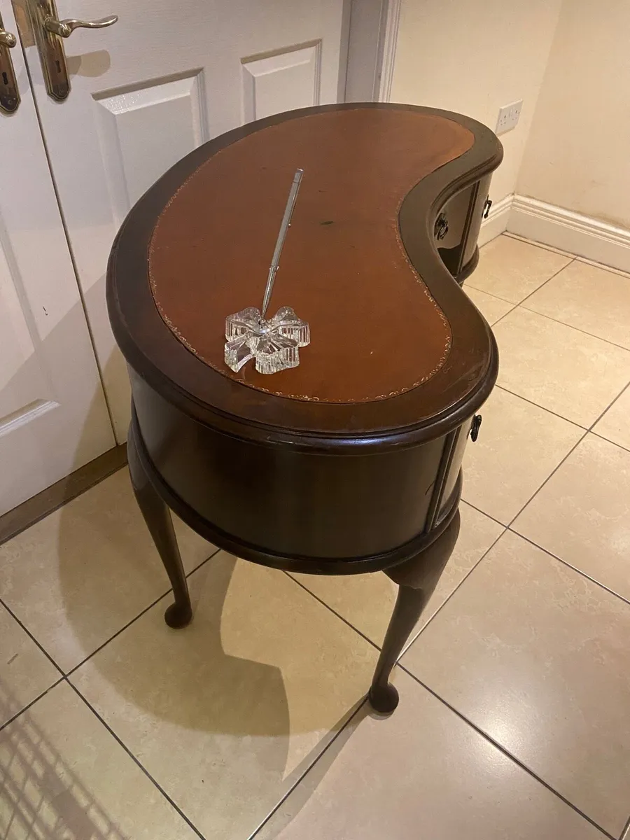 Edwardian leather top writing desk - Image 2