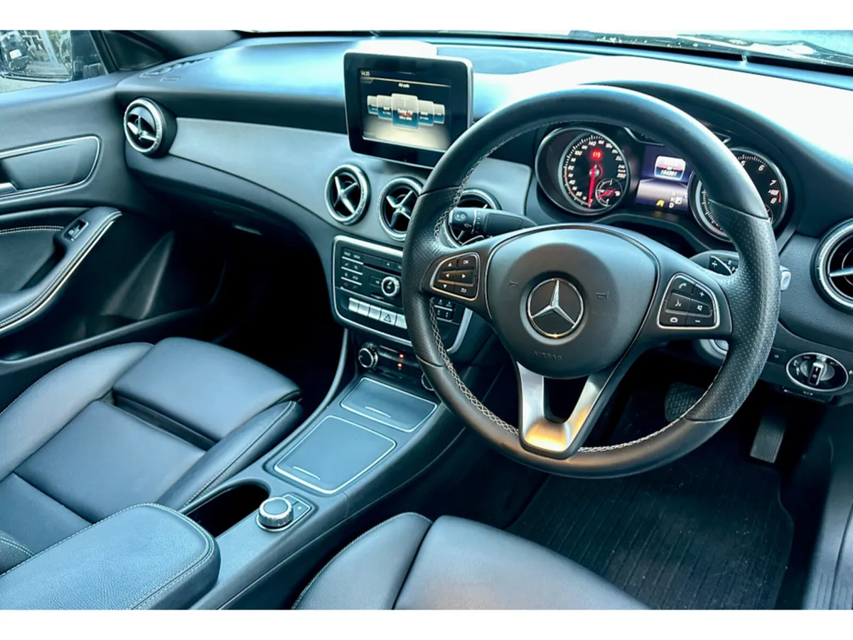 Mercedes-Benz CL-Class 180 URBAN AUTO 4DR - Image 4