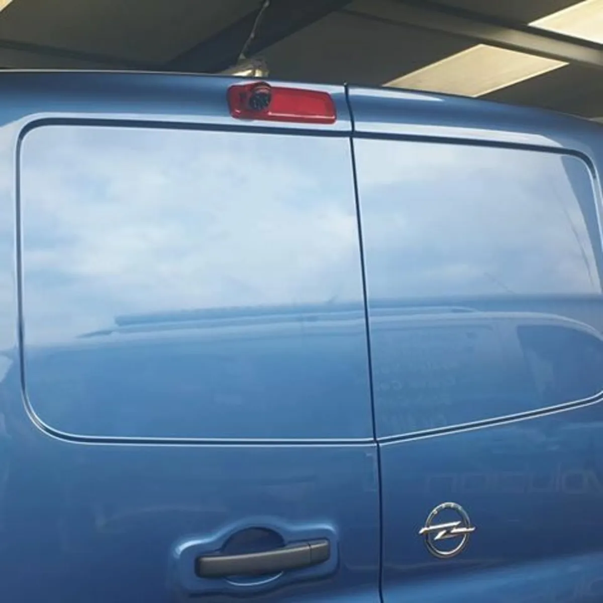 Brake Light Reversing Camera Kit Trafic Primastar - Image 3