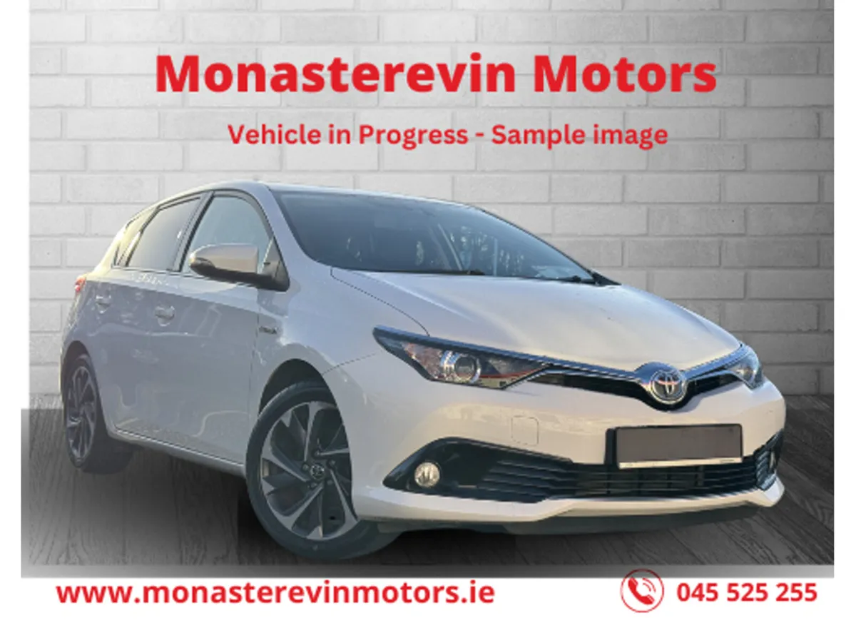 Toyota Auris 1.8 HYBRID SOL 4DR AUTO